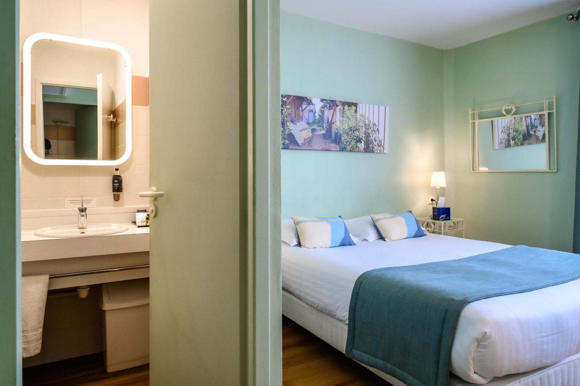 Pey La Tour - Logis Hotels & Restaurant Salleboeuf المظهر الخارجي الصورة